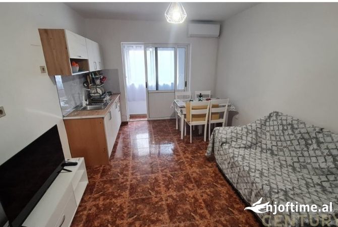Shtepi me qera 2+1 ne Tirane - 500 Euro
