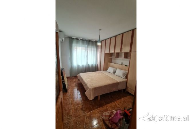 Shtepi me qera 2+1 ne Tirane - 500 Euro