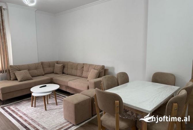 Shtepi me qera 2+1 ne Tirane - 500 Euro