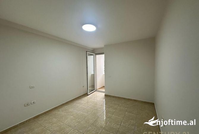 Shtepi me qera 3+1 ne Tirane - 850 Euro