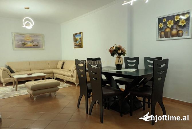 Shtepi me qera Apartament ne Tirane, 2+1, Mobilimi E mobiluar, Pagesa 850  Euro.