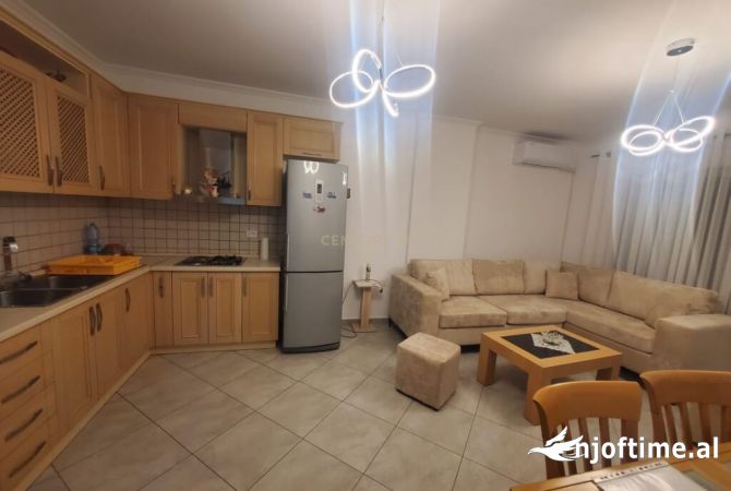Shtepi me qera 1+1 ne Tirane - 450 Euro
