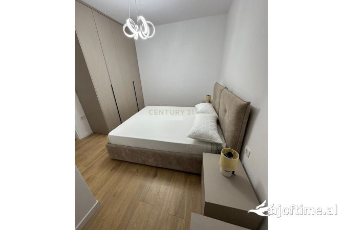 Shtepi me qera 2+1 ne Tirane - 550 Euro