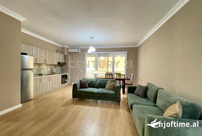 Shtepi me qera Apartament ne Tirane, 2+1, Mobilimi E mobiluar, Pagesa 700  Euro.