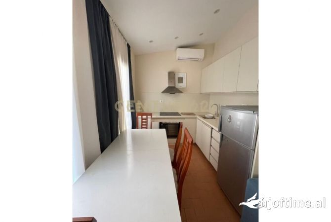 Shtepi me qera 2+1 ne Tirane - 600 Euro