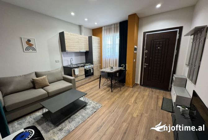 Shtepi me qera Garsoniere ne Tirane - 350 Euro