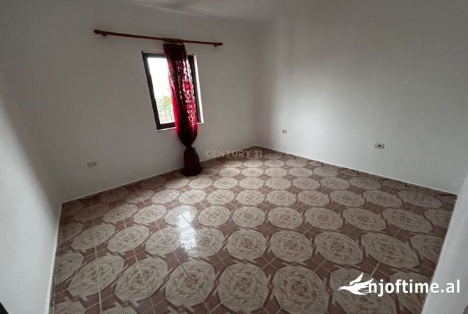 Casa in affitto 3+1 a Tirana - 350 Euro