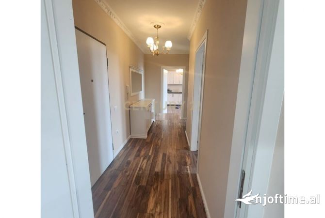 Shtepi ne shitje 2+1 ne Tirane - 250,000 Euro