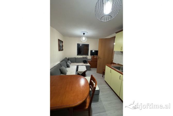 Shtepi me qera 1+1 ne Tirane - 400 Euro