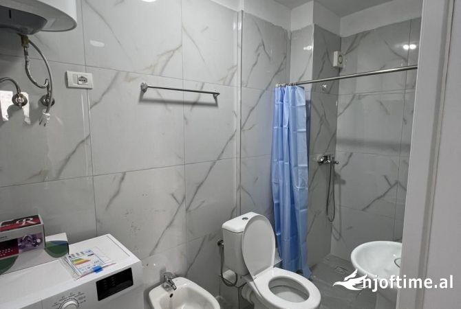 Shtepi me qera 2+1 ne Tirane - 400 Euro