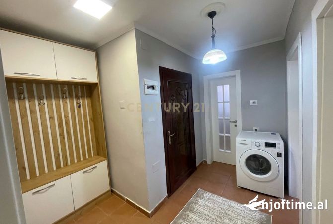 Shtepi me qera 2+1 ne Tirane - 550 Euro