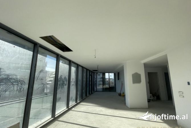 Shtepi me qera 2+1 ne Tirane - 3,000 Euro