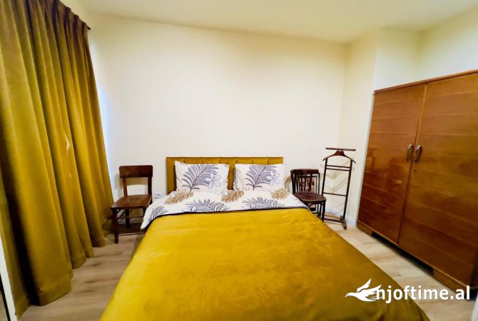 Shtepi me qera 2+1 ne Tirane - 800 Euro