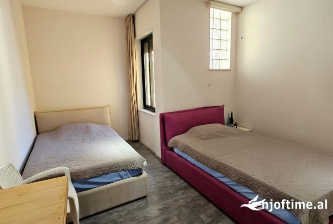 Attic (top floor of the roof) for sale in Durres 3+1, Furnished