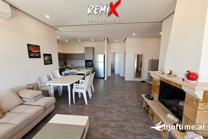 Attic (top floor of the roof) for sale in Durres 3+1, Furnished