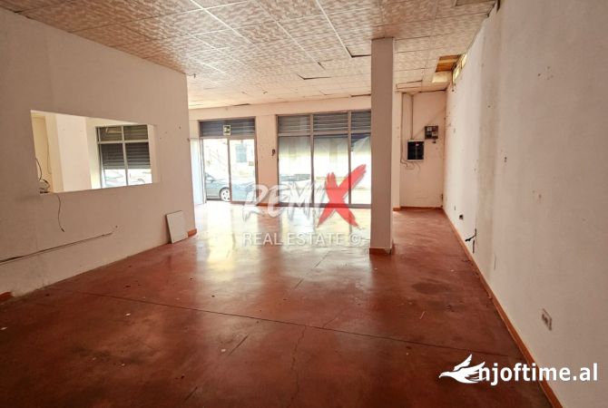 JEPET ME QERA AMBJENT BIZNESI PRANE KOPSHTIT IVINA