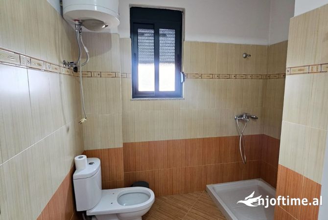 Shtepi me qera Apartament ne Durres, 2+1, Mobilimi E mobiluar, Pagesa 550  Euro.