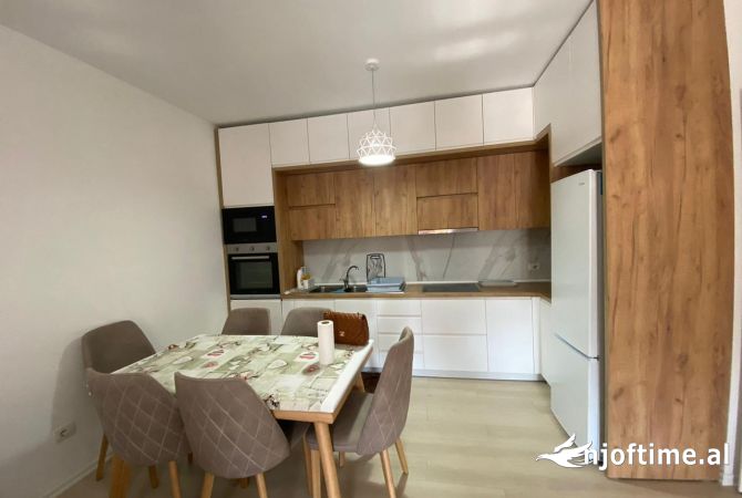Shtepi me qera 2+1 ne Tirane - 500 Euro