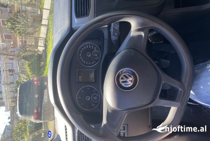 Makina ne shitje ne Elbasan, Volkswagen, 2018 Diesel,Kambio Manual Pagesa 150,500  Euro.