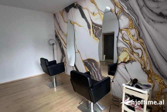 Ambient biznesi me qera 3+1 ne Tirane - 700 Euro