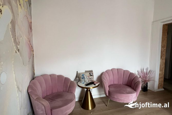 mbjent Biznesi me qera, Ish Parku, Tirane