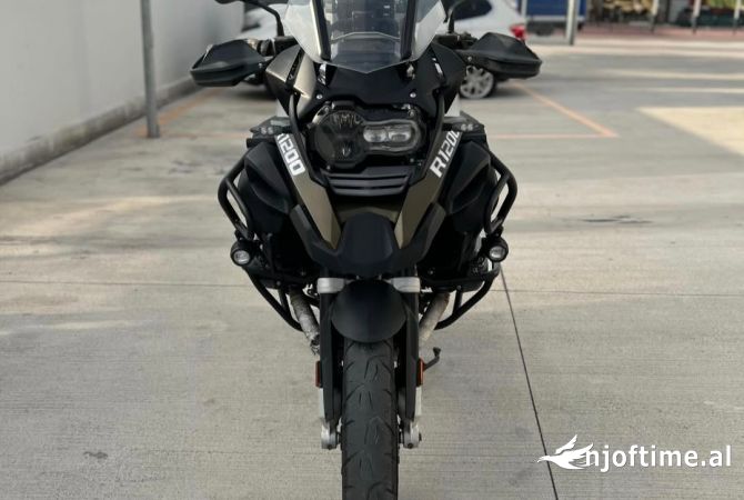 Motorra ne shitje  ne Tirane - 16,000 Euro