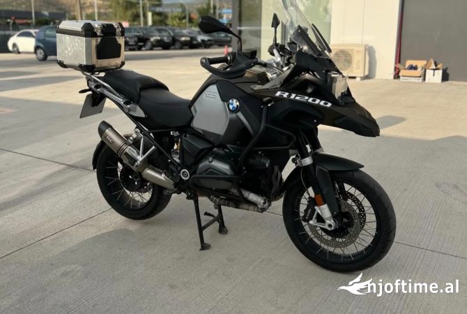 Motorra ne shitje  ne Tirane - 16,000 Euro
