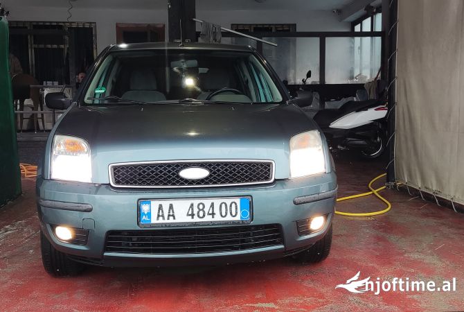 Makina ne shitje ne Tirane - 340,000 Leke