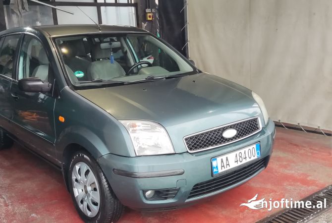 Makina ne shitje ne Tirane, Ford, 2003 Diesel,Kambio Automatik Pagesa 340,000  Leke.
