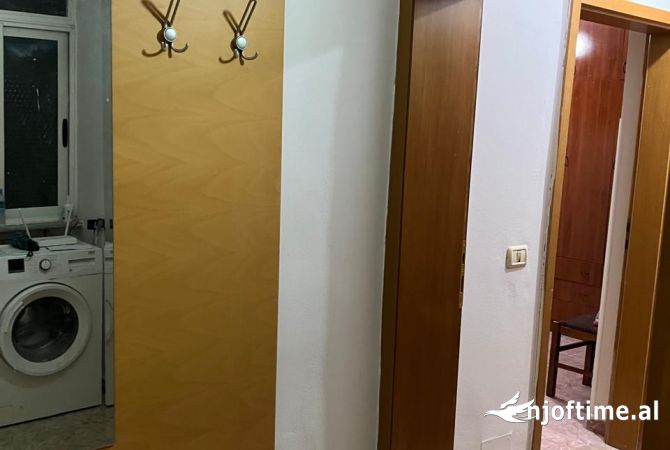 Shtepi me qera 1+1 ne Tirane - 45,000 Leke