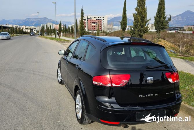 Makina ne shitje ne Tirane, Seat, 2014 Diesel,Kambio Manual Pagesa 5,600  Euro.