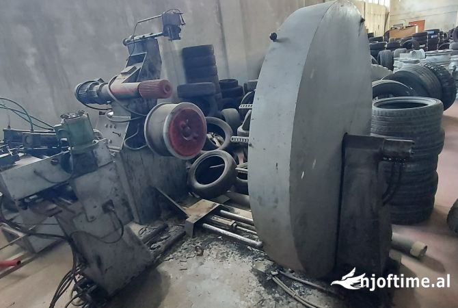 Pajisje biznesi ne shitje  ne Gjirokaster - 30,000 Euro