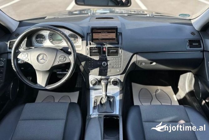 Makina ne shitje ne Kruje, Mercedes-Benz, 2008 Diesel,Kambio Automatik Pagesa 5,200  Euro.