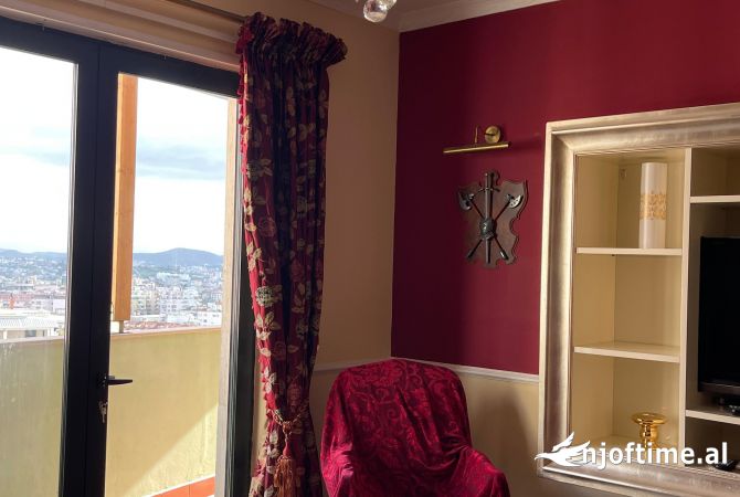 Shtepi me qera Apartament ne Tirane, 2+1, Mobilimi E mobiluar, Pagesa 500  Euro.