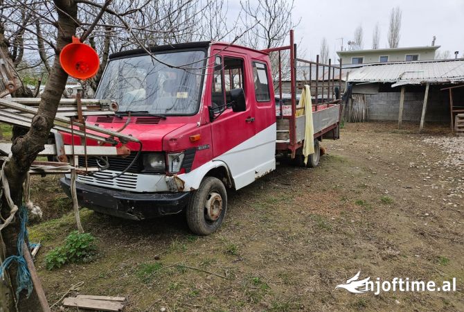 Makina ne shitje  ne Lezhe - 3,000 Euro