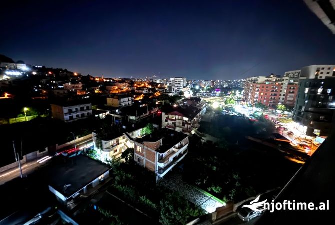 Shtepi ne shitje Apartament ne Tirane, 1+1, Mobilimi E mobiluar, Pagesa 94,000  Euro.