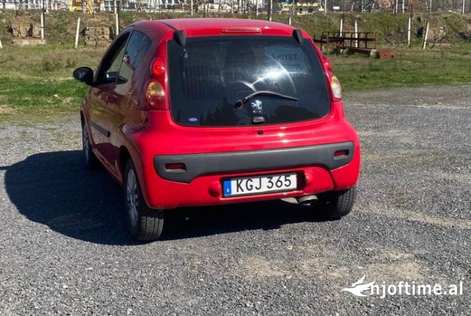Auto in Vendita  a Tirana - 3,500 Euro