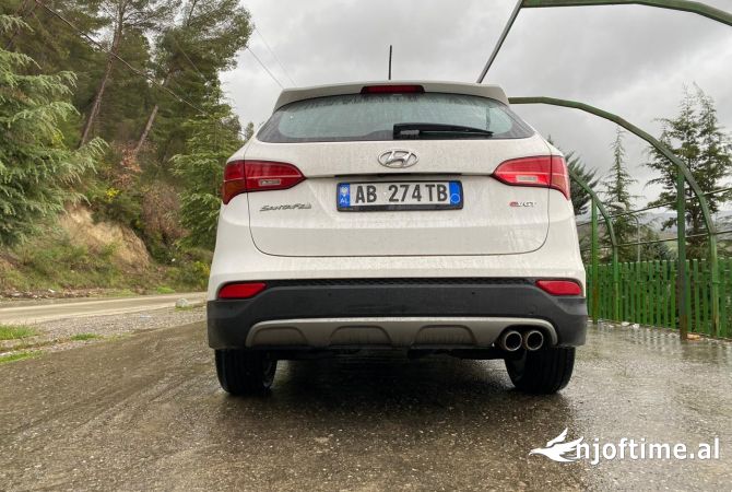 Makina ne shitje ne Tirane, Hyundai, 2012 Diesel,Kambio Automatik Pagesa 1,000,000  Leke.