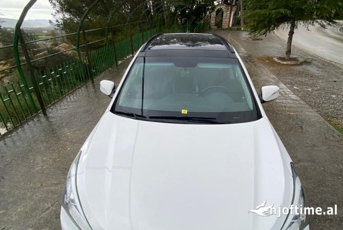 Auto in Vendita  a Tirana - 1,000,000 Leke