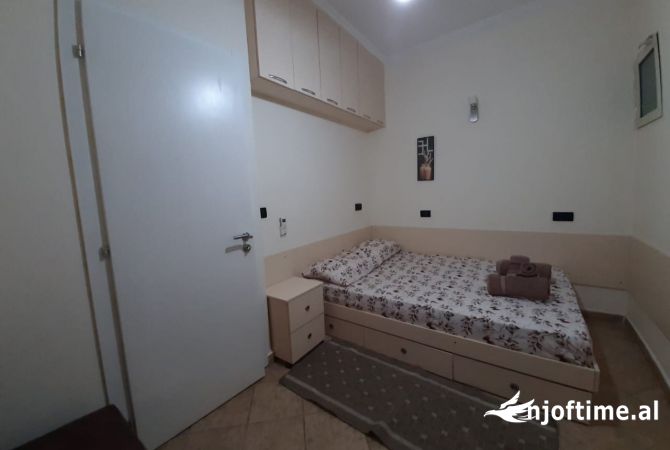 Shtepi me qera 1+1 ne Tirane - 470 Euro