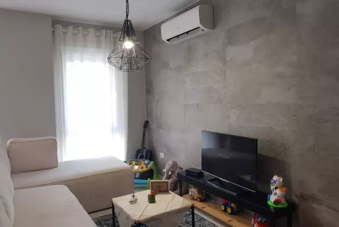 Shtepi me qera 1+1 ne Tirane - 550 Euro