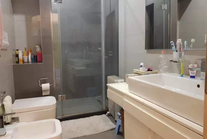 Shtepi me qera Apartament ne Tirane, 1+1, Mobilimi E mobiluar, Pagesa 550  Euro.