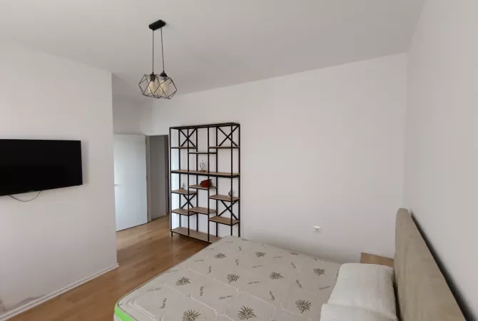 Shtepi me qera Apartament ne Tirane, 1+1, Mobilimi E mobiluar, Pagesa 750  Euro.
