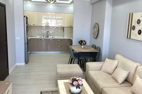 Shtepi me qera 2+1 ne Tirane - 600 Euro