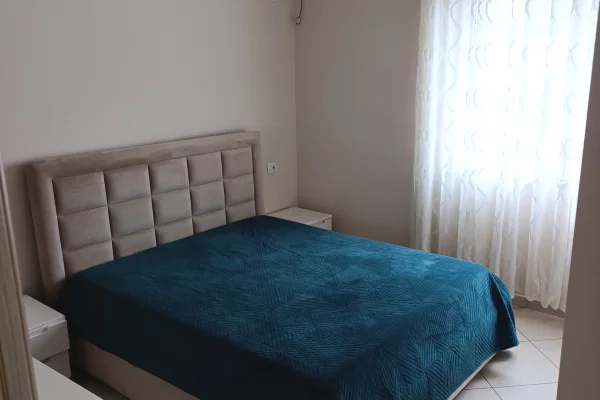 Shtepi me qera 2+1 ne Tirane - 550 Euro