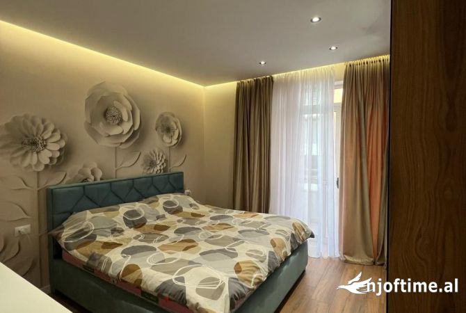 Shtepi me qera Apartament ne Tirane, 1+1, Mobilimi E mobiluar, Pagesa 600  Euro.