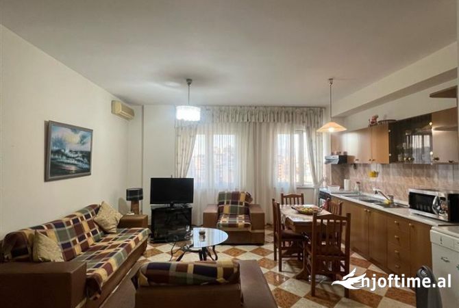 Shtepi me qera 2+1 ne Tirane - 500 Euro