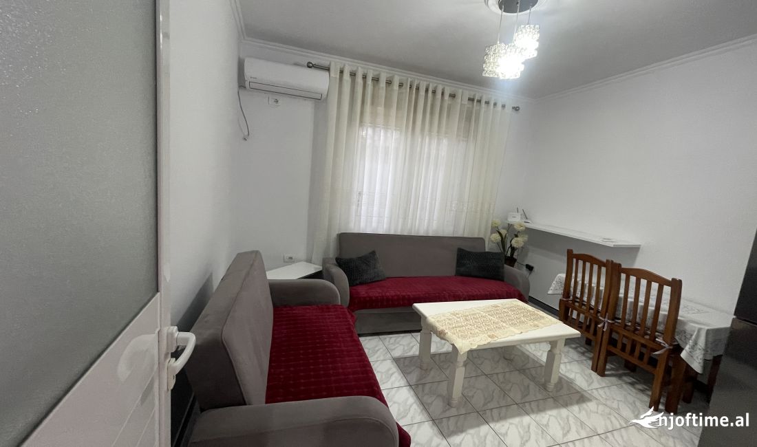 Shtepi me qera Apartament ne Tirane, 1+1, Mobilimi E mobiluar, Pagesa 45,000  Leke.