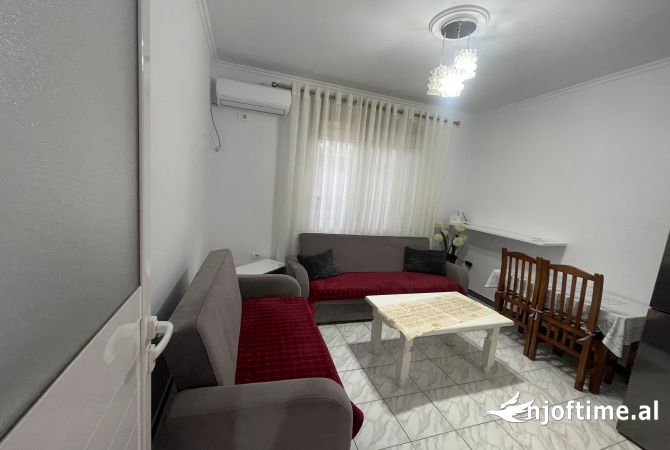 Shtepi me qera 1+1 ne Tirane - 45,000 Leke