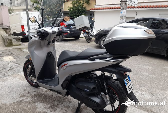 Shitet honda sh 350i